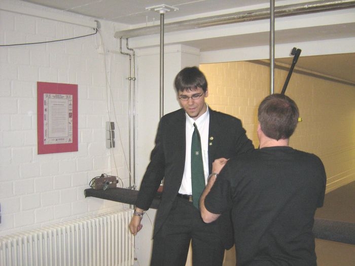 stand_3